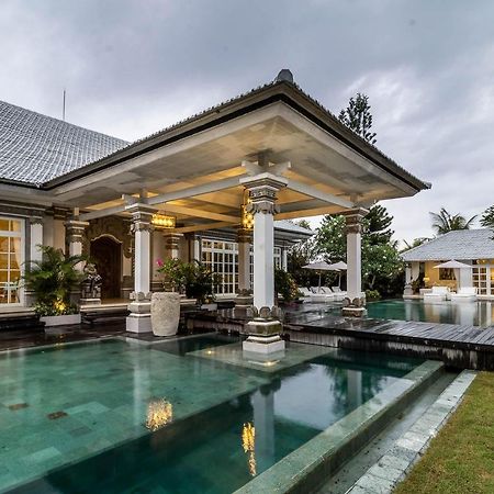 Villa Symphony White By Balisuperhost Ubud Exterior foto